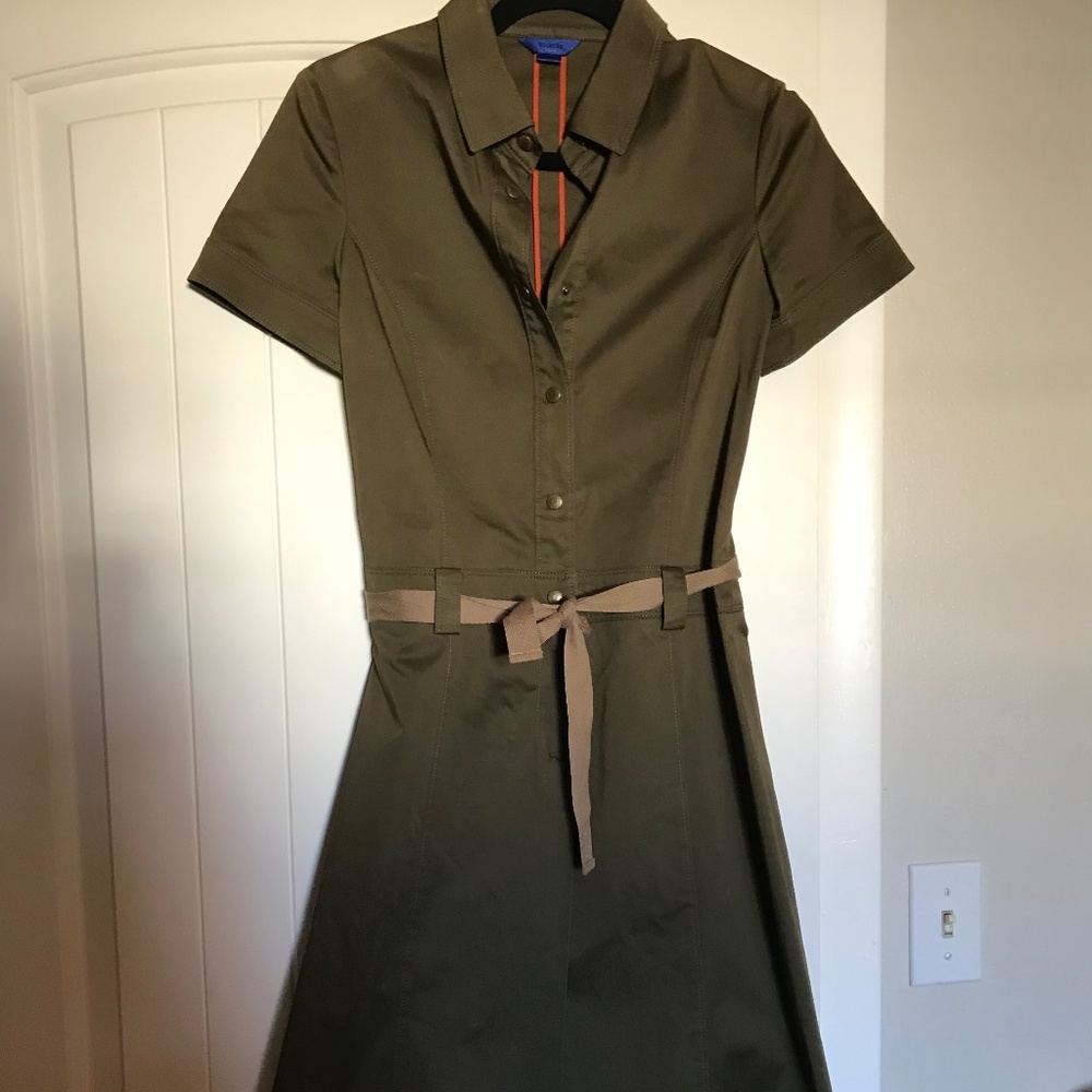 Solezia Cruise olive green button up dress with tie waist, size Small